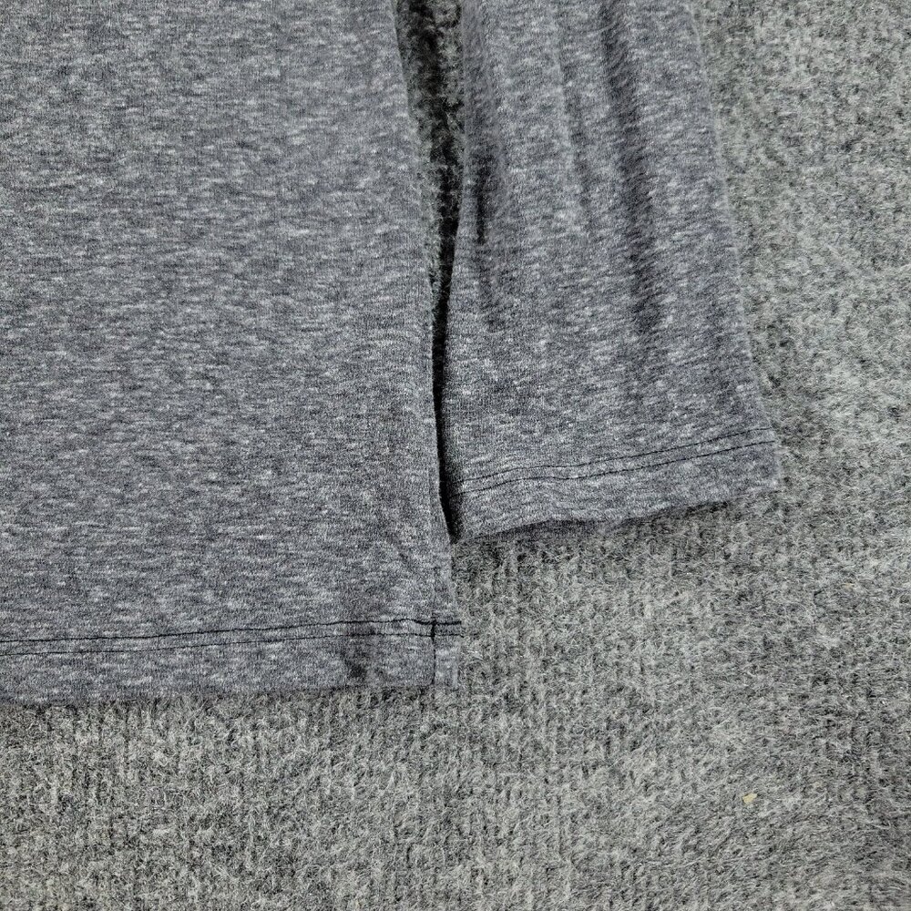 Columbia Shirt Women Medium Gray Outdoors V-Neck Long Sleeve Top Pullover Adult - Picture 3 of 12